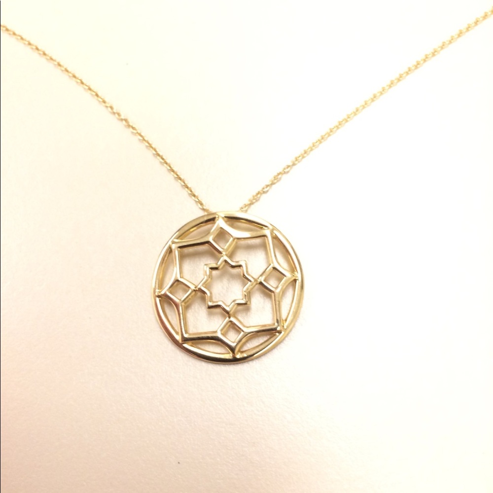 tiffany & co 18k necklace